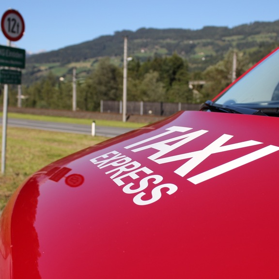 Zuverlässiger Taxidienst rund um die Uhr